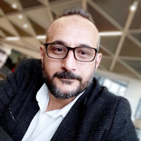 المحامي